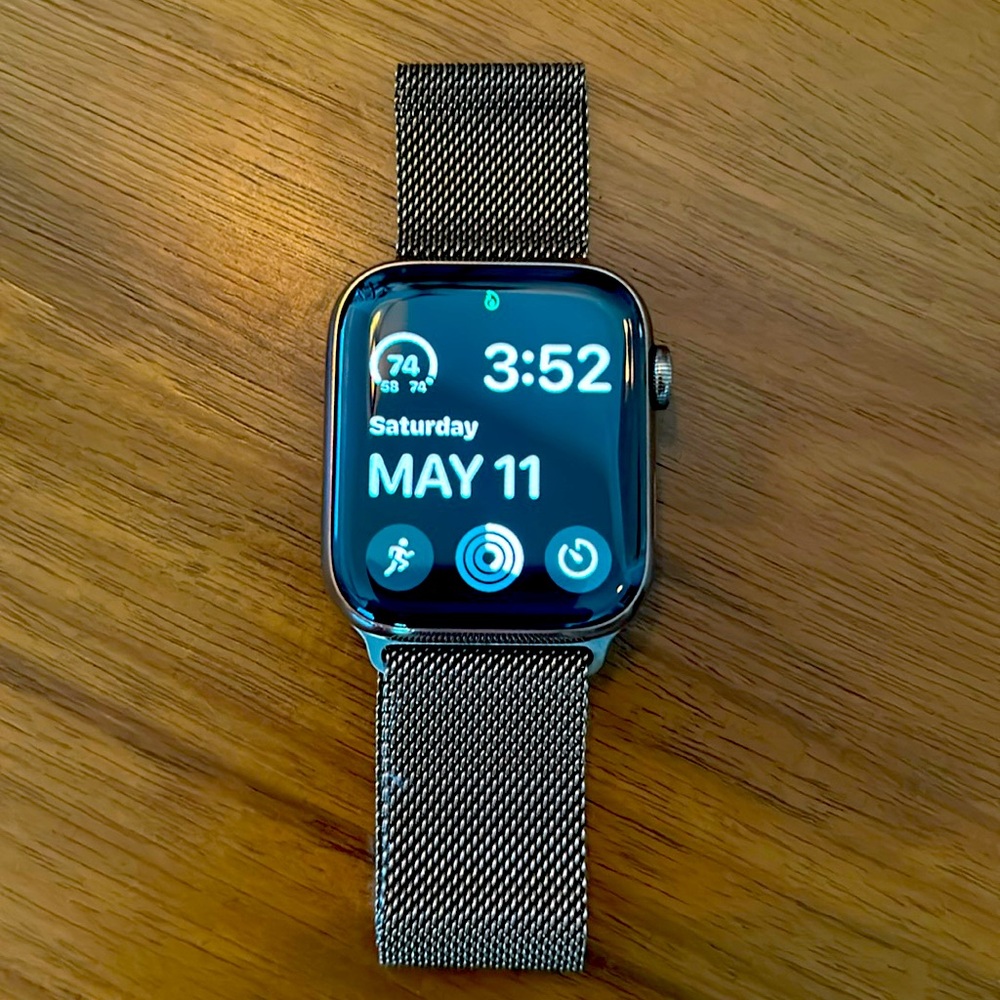 Series 4, Apple Watch 44 mm stainless steel